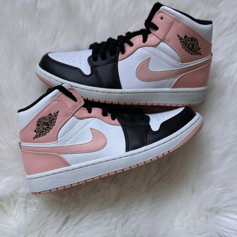 Air Jordan 1 Mid Crimson Tint 43