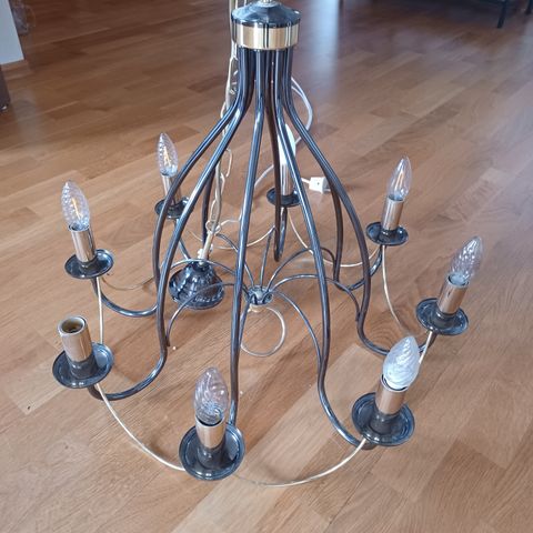 Brukt taklampe