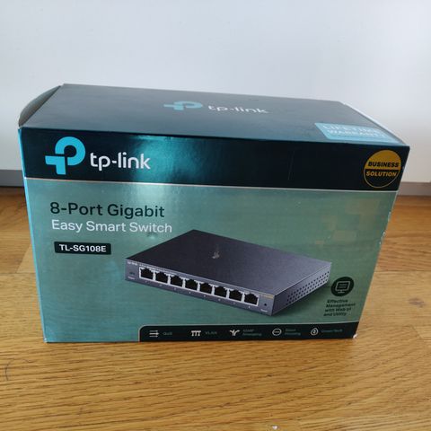 TP-LINK - 8-port Gigabit - Easy Smart Switch