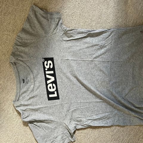 Grå Levi’s T-skjorte