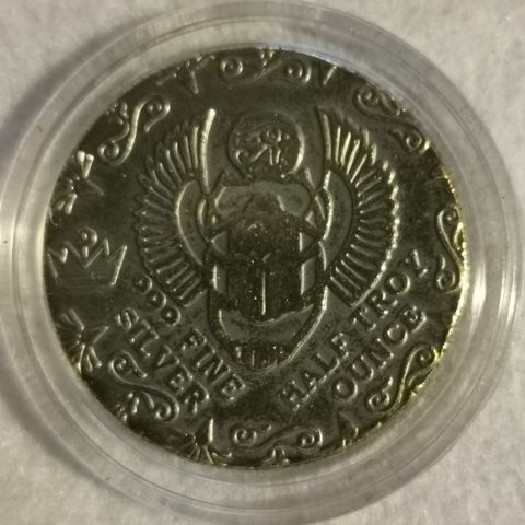 2016, Egyptian Pharaoh w/Scarab, 1/2 oz, 999 sølv.
