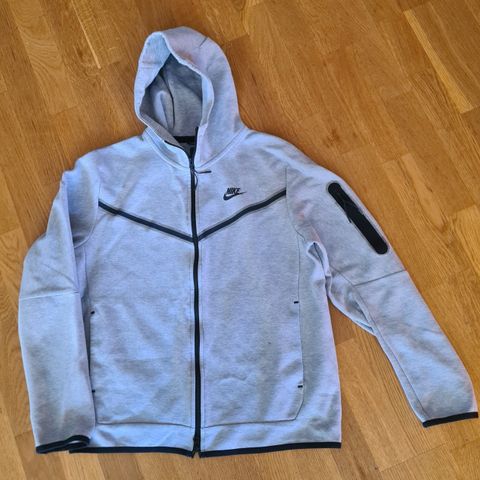 Nike Tech Fleece jakke