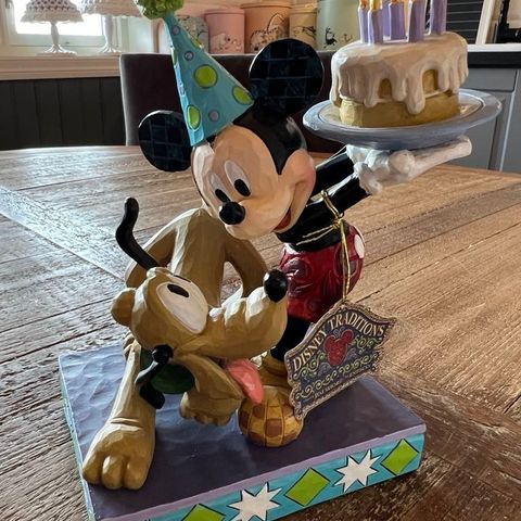 Disney Traditions, Jim Shore : 6007058 - Happy Birthday, Pal!