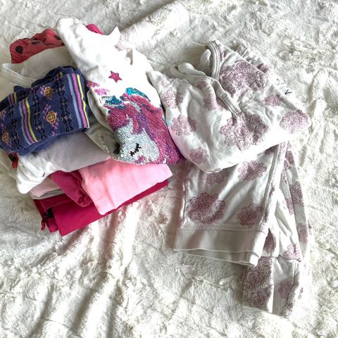 Barnehage klespakke  i str 110-116 inkl Lilleba pyjama ( til 24 juni)