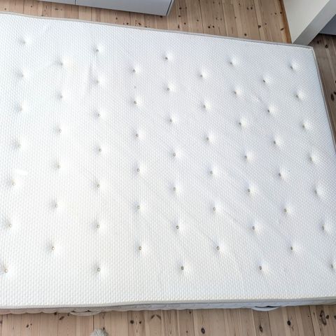 Ikea Vatneström fast madrass 160x200
