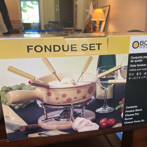 Ubrukt ostefondue sett