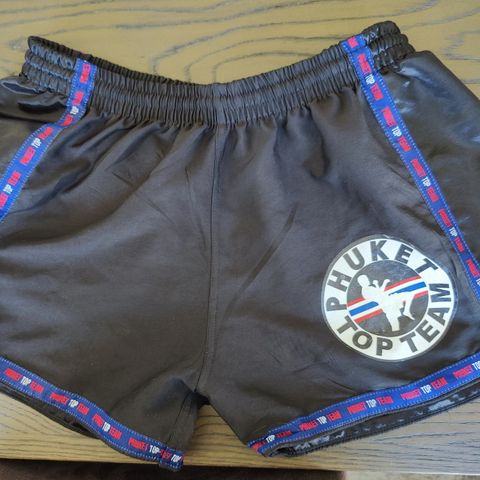 Muay Thai shorts fra Phuket Top Team