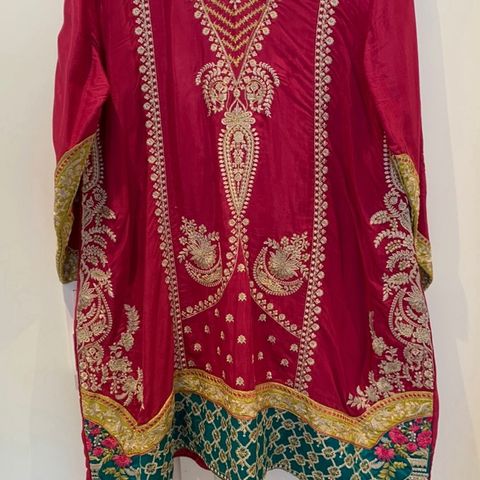 Indiske pakistanske klær str L/XL som ny
