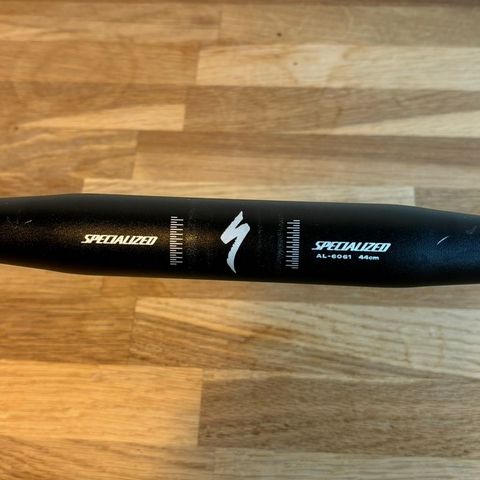 Specialized Styre - Shallow Drop, 6061, 70x125mm. 44cm