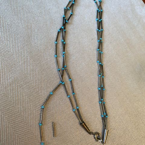 Necklace / Halskjedet - broken but fixable