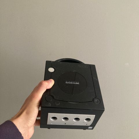 Gamecube 001 med kontroll og Smash Bros