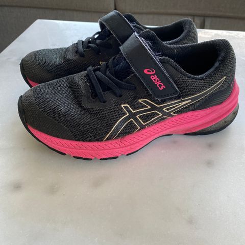 Asics joggesko str 33,5