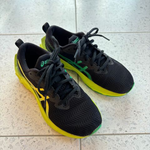 Asics joggesko str 35