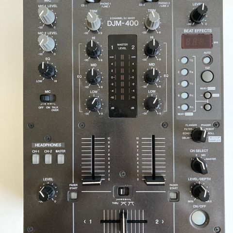 Pioneer DJM-400 mixer
