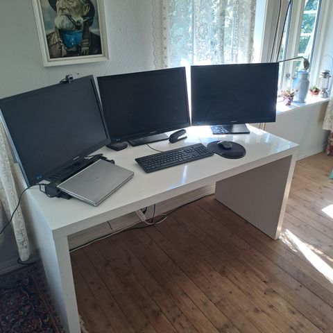 Skrivebord og PC skjermer