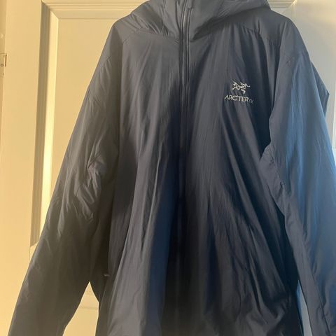 Arcteryx atom jakke