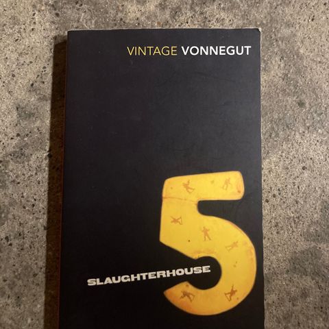 Slaughterhouse 5 av Kurt Vonnegut