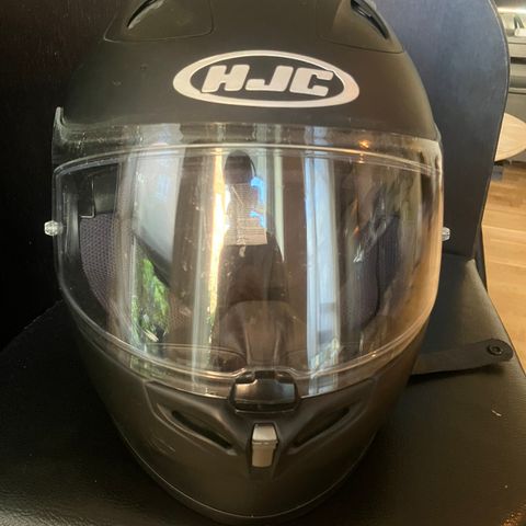 HJC motorsykkelhjelm