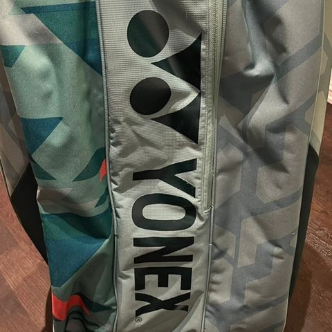 Yonex Pro racket bag 12