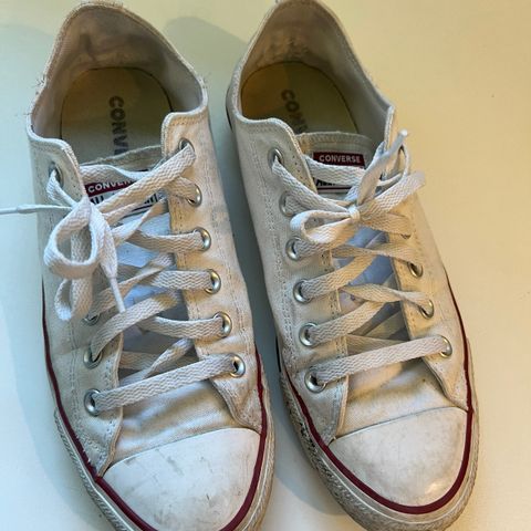 Hvite Converse sko, str 41,5