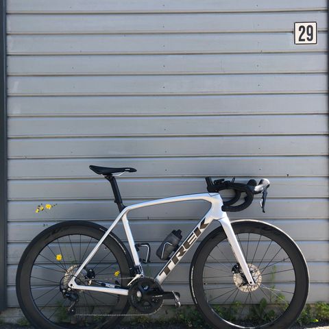 Trek Emonda disc 56