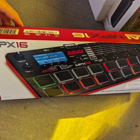 AKAI MPX16 - ubrukt!