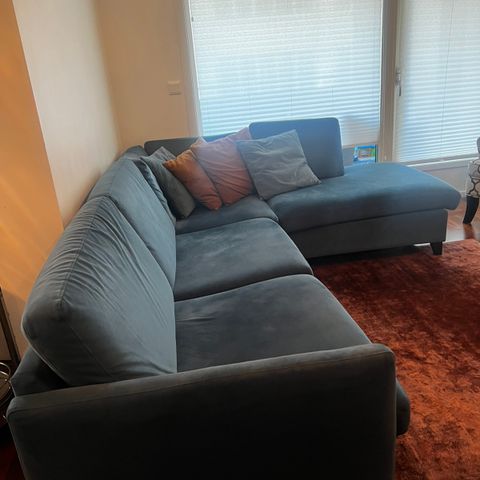 Blå  velour sofa ( bohus)