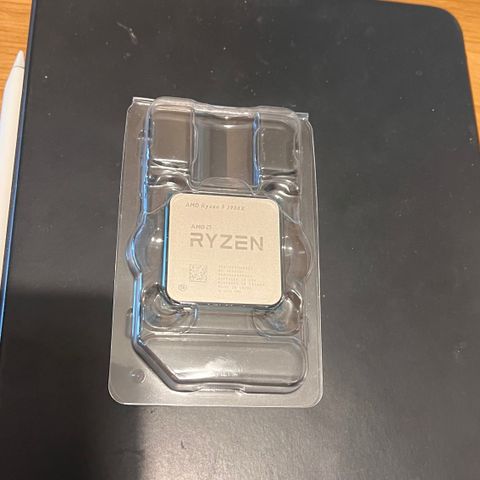 AM4 CPU AMD Ryzen 3900x