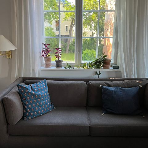 Slettvoll sofa Flott stoff mørkebrun