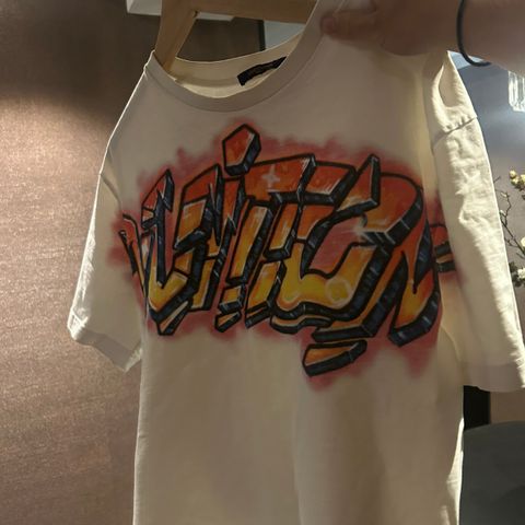 Louis Vuitton Grafitti T-skjorte