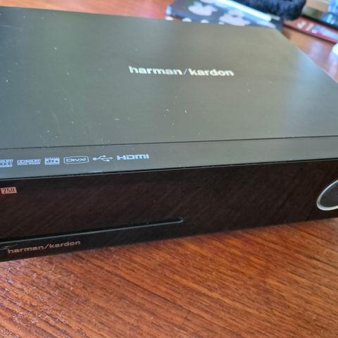 Harman Kardon HS 250. Liten forsterker/ dvd spiller