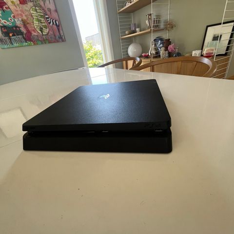 PS4 SLIM