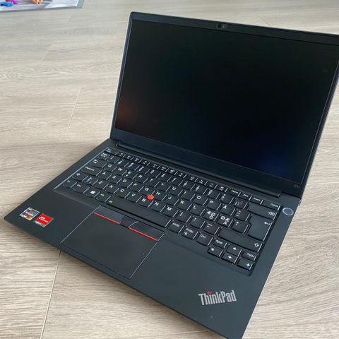 ThinkPad E14 R7/16GB