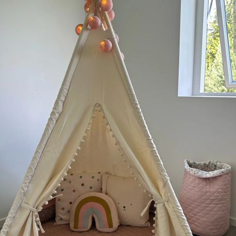 Alice & Fox tipi telt / leketelt i nydelig natur/ beige farge.