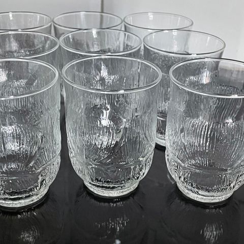 Arcoroc Fleur vintage glass 80 talls