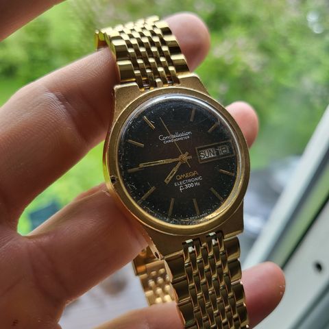 Omega constellation og bøker