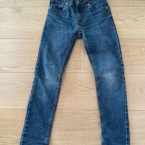 Fleece jakke gensere jeans PompdeLux Levi’s str. 134