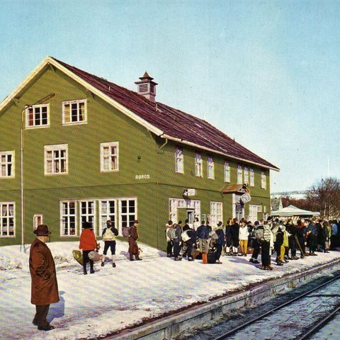 Postkort kjøpes.