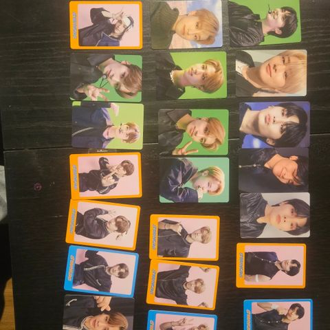 Stray kids Photocards