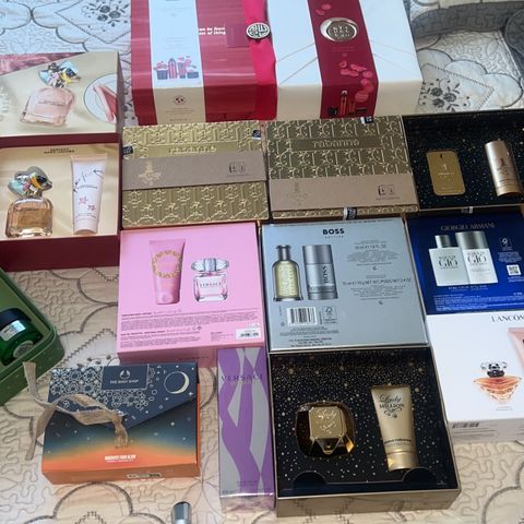 Versace, boss, armani, lancome parfyme og smine