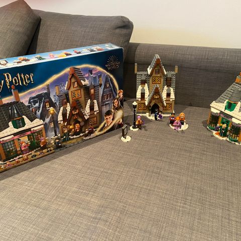 Helt ny LEGO Harry Potter 76388 Besøk i Galtvang, ferdig bygget