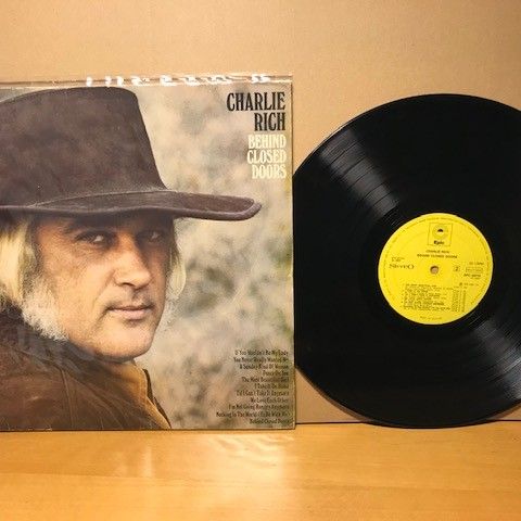 Vinyl, Charlie Rich, Behind closed doors, EPC 65716