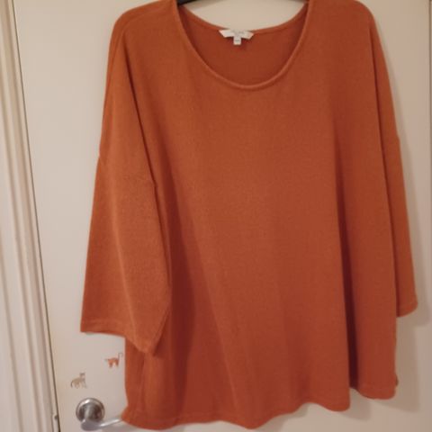 Oransje genser fra Cellbes 3XL