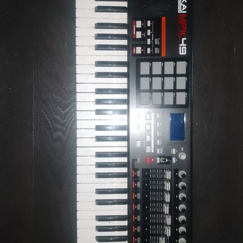 Akai MPK49