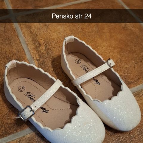 Pensko og crocs str 24