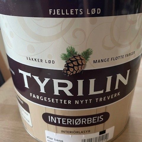 Tyrilin interiørbeis