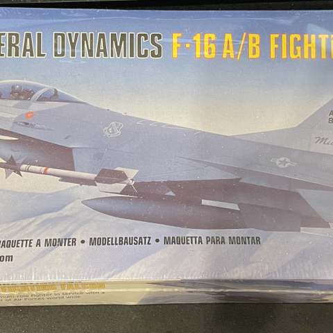 Airfix General Dynamics F-16 A/B Fighting Falcon Model Kit