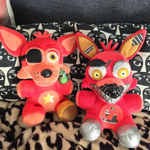 Rockstar Foxy og Nightmare Foxy FNAF 300 kr pr stk