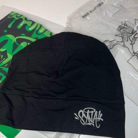 SYNA world beanie