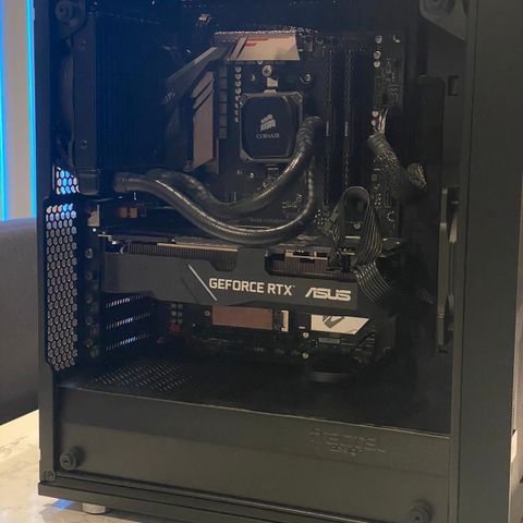 Gaming PC med Ryzen 7 3800x